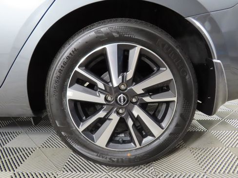 Certified 2025 Nissan Versa S w/ S Plus Package image 39