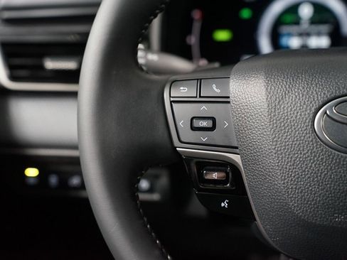 Certified 2025 Toyota Camry SE image 14