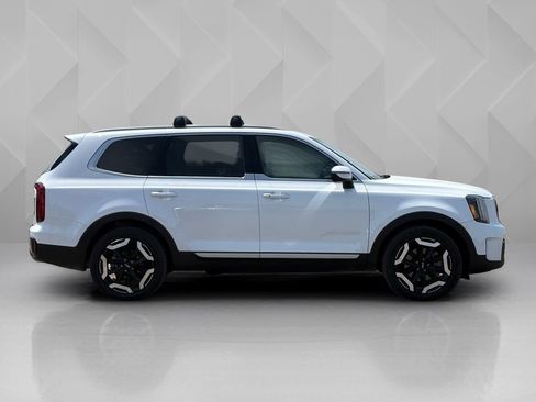 Certified 2025 Kia Telluride S AWD/4WD image 4