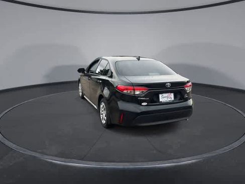 Used 2026 Toyota Corolla LE image 6