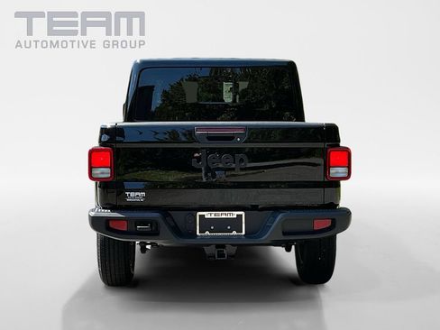 New 2025 Jeep Gladiator Sport AWD/4WD image 6