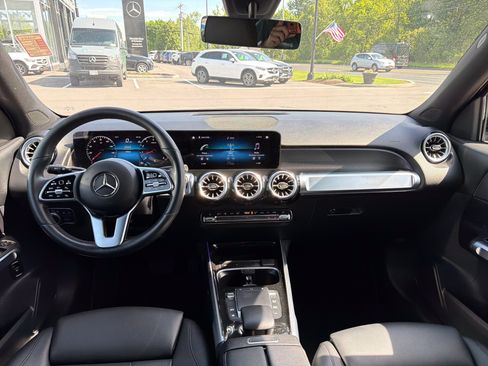 Certified 2023 Mercedes-Benz GLB 250 4MATIC image 11