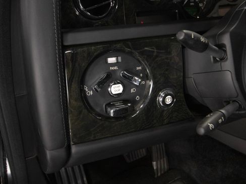 Used 2013 Rolls-Royce Phantom image 24