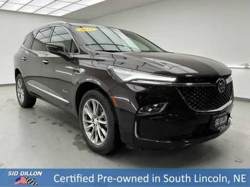 Used 2022 Buick Enclave Avenir w/ Avenir Technology Package image 3