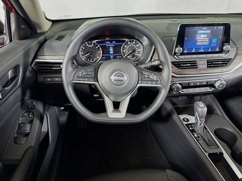 New 2026 Nissan Altima 2.5 SV FWD image 16