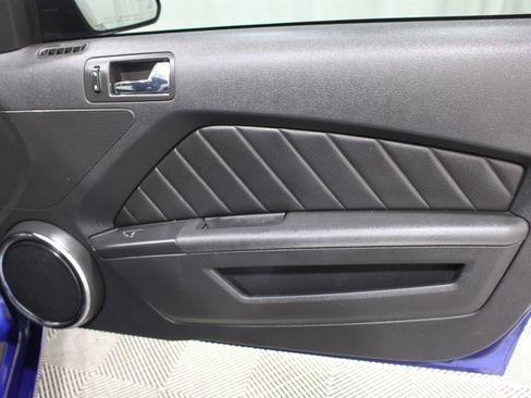 Used 2014 Ford Mustang Premium w/ Electronics Package image 27