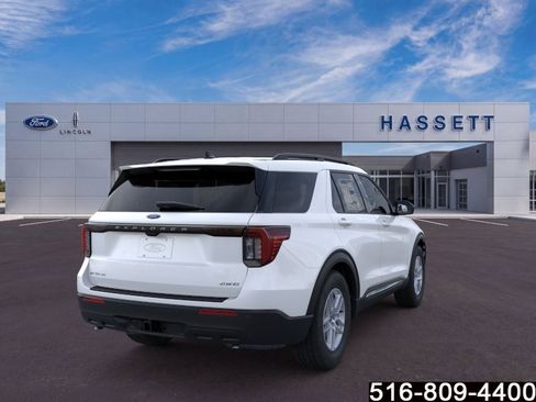 Used 2025 Ford Explorer Active AWD/4WD image 9