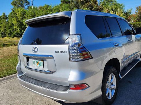 Used 2016 Lexus GX 460 image 10