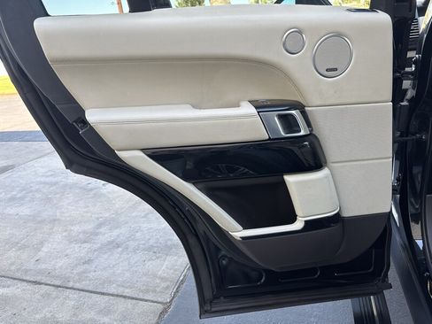 Used 2013 Land Rover Range Rover HSE AWD/4WD image 30