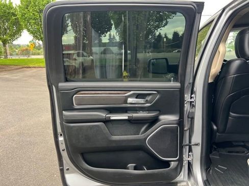 Used 2020 RAM 1500 Laramie AWD/4WD image 10