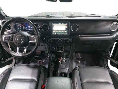 Used 2022 Jeep Wrangler Unlimited Sahara w/ Cold Weather Group image 9