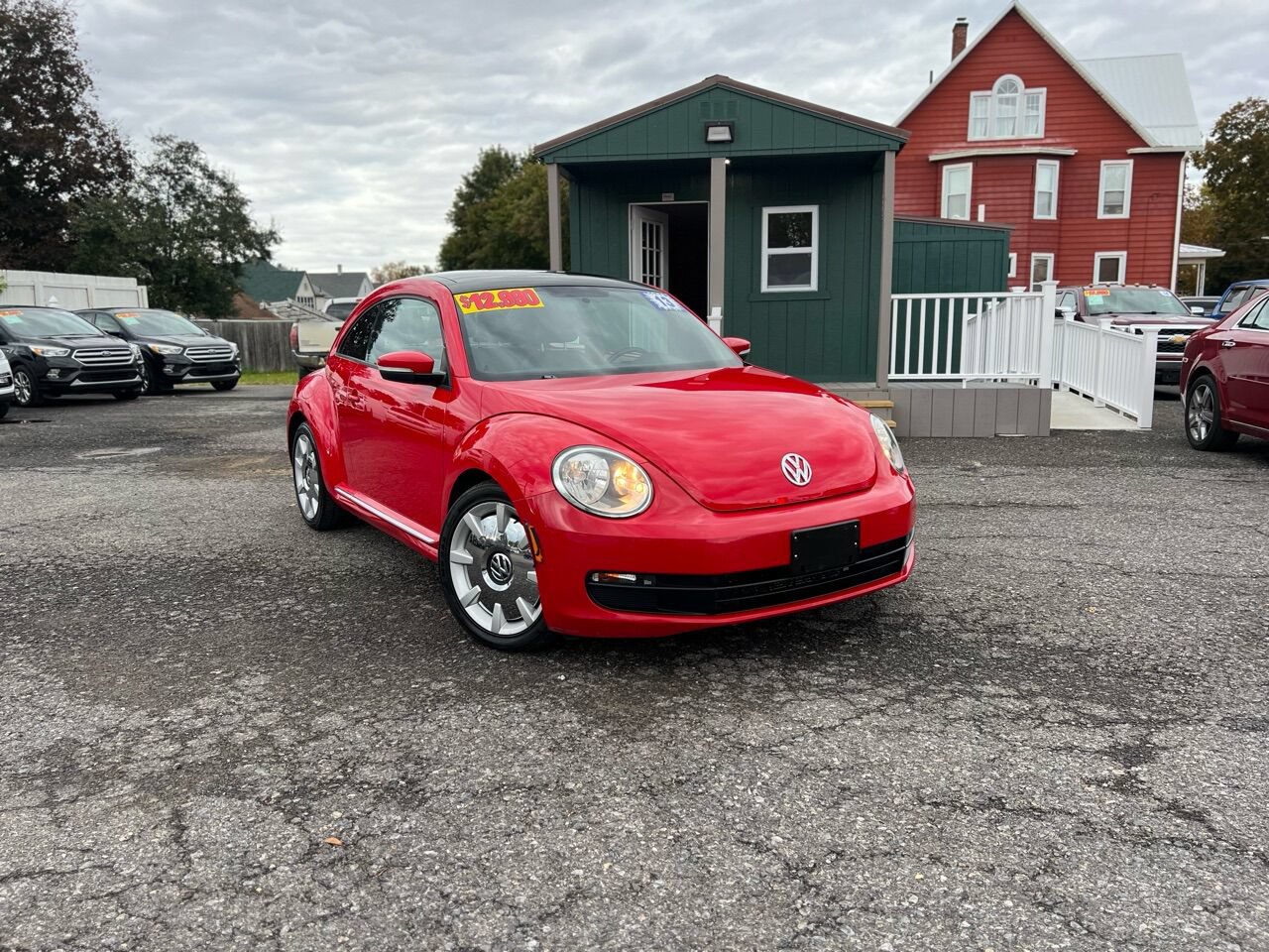 Used 2013 Volkswagen Beetle 2.5 Fender FWD image 1