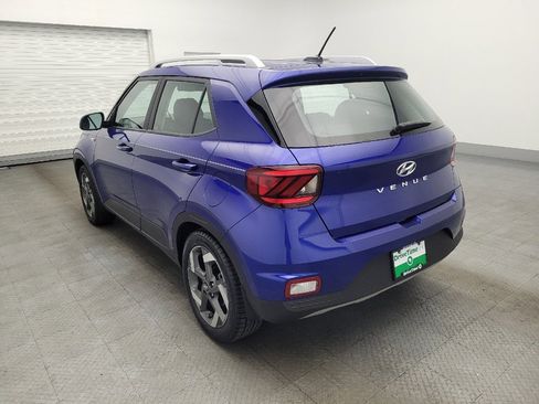 Used 2024 Hyundai Venue SEL image 5
