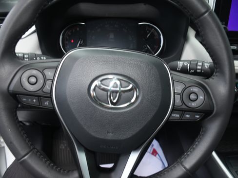 Certified 2025 Toyota RAV4 XLE Premium AWD/4WD image 13