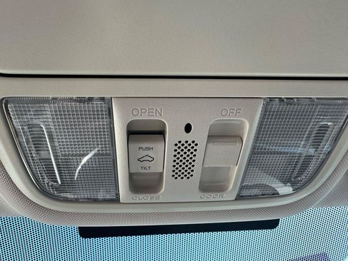 Used 2016 Honda CR-V EX image 19