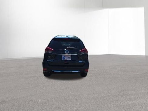 Used 2019 Nissan Rogue S w/ Special Edition Package AWD/4WD image 6