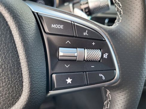 New 2026 Genesis G70 2.5T Prestige image 17