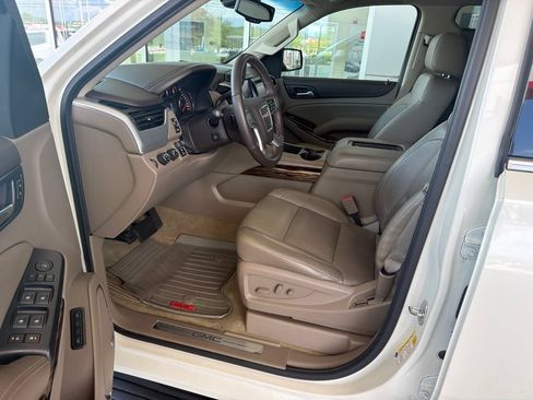 Used 2015 GMC Yukon SLT w/ Open Road Package AWD/4WD image 16