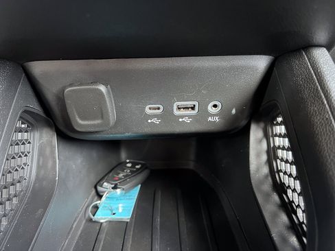 Used 2023 Chevrolet TrailBlazer ACTIV w/ Sun and Liftgate Package AWD/4WD image 25
