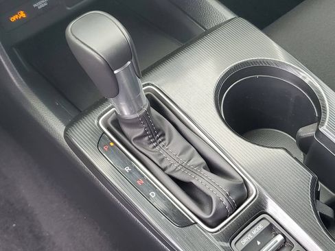 Used 2025 Honda Civic Sport image 31