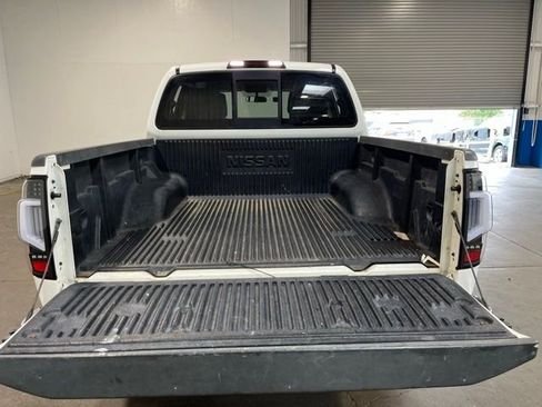 Used 2019 Nissan Frontier SV AWD/4WD image 16