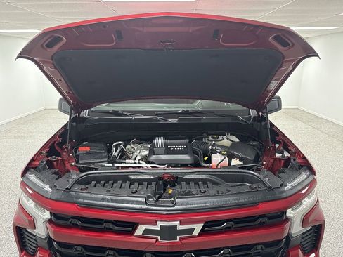 Used 2024 Chevrolet Silverado 1500 RST w/ Z71 Off-Road Package image 17