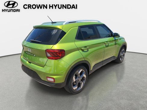 Certified 2023 Hyundai Venue SEL FWD image 4