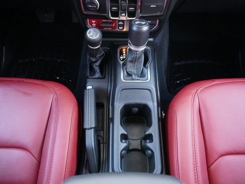 Used 2024 Jeep Wrangler Rubicon 392 image 19