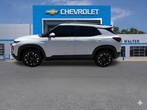 Used 2021 Chevrolet TrailBlazer LT w/ Convenience Package FWD image 8