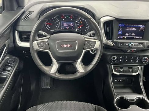 Used 2024 GMC Terrain SLE FWD image 19