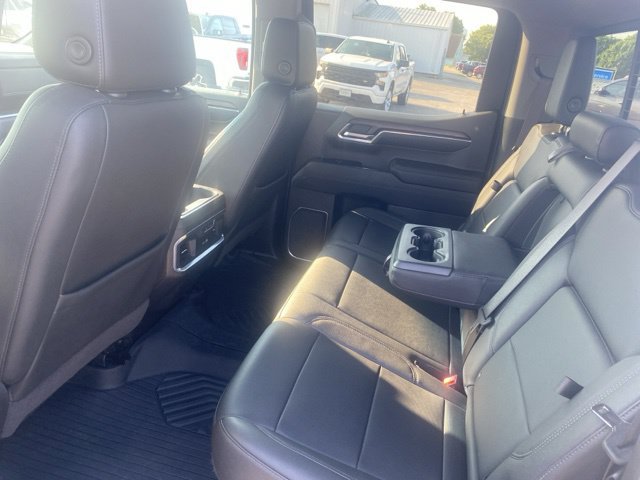 Used 2022 GMC Sierra 1500 SLT w/ SLT Premium Plus Package AWD/4WD image 11