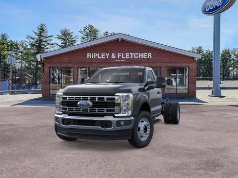 New 2026 Ford F550 4x4 Regular Cab Super Duty w/ XLT Value Package image 2