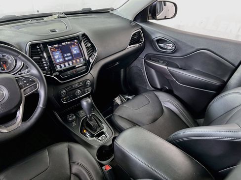 Used 2019 Jeep Cherokee Limited AWD/4WD image 24