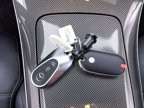 Used 2022 Mercedes-Benz C 300 Sedan image 29