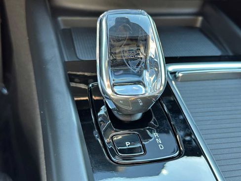 New 2026 Volvo XC60 B5 Ultra w/ Climate Package image 35