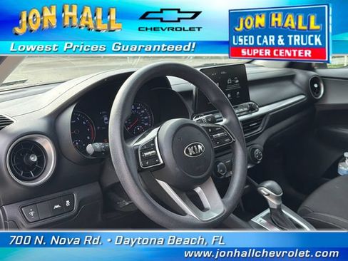 Used 2021 Kia Forte LXS FWD image 15