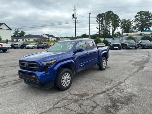 Used 2025 Toyota Tacoma SR5 RWD image 77