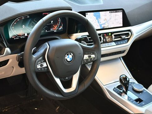 Used 2020 BMW 330i Sedan w/ Premium Package image 38