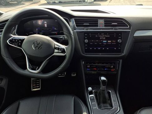 Used 2024 Volkswagen Tiguan SE R-Line w/ MDO Package, Three-Row FWD image 13