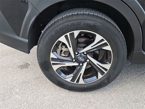 Used 2024 Subaru Crosstrek 2.0i Premium image 5