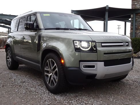 New 2025 Land Rover Defender 110 S image 14