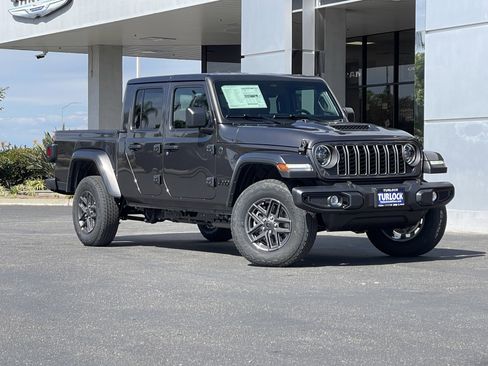New 2026 Jeep Gladiator Sport AWD/4WD image 2