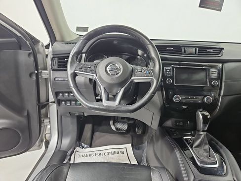Used 2018 Nissan Rogue SL w/ Premium Package AWD/4WD image 14