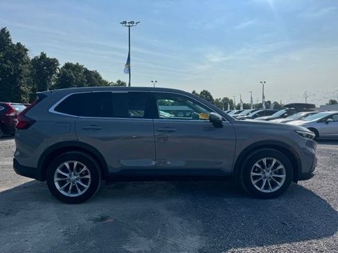 Used 2024 Honda CR-V EX image 1