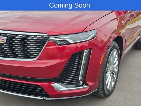 Used 2024 Cadillac XT6 Premium Luxury w/ LPO, Floor Liner Package AWD/4WD image 10