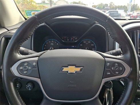 Used 2020 Chevrolet Colorado LT w/ Safety Package image 18