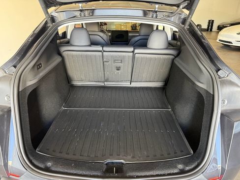 Used 2026 Tesla Model Y Long Range image 30