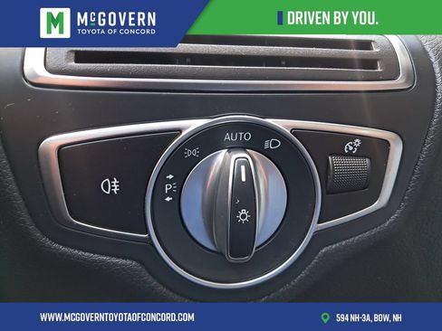 Used 2020 Mercedes-Benz C 300 4MATIC Sedan w/ Premium Package image 29