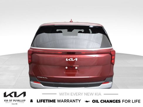 New 2026 Kia Carnival FWD image 6