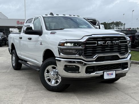 New 2026 RAM 2500 Tradesman AWD/4WD image 2